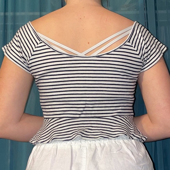 American Eagle Striped Crop Top - Picture 3 of 3